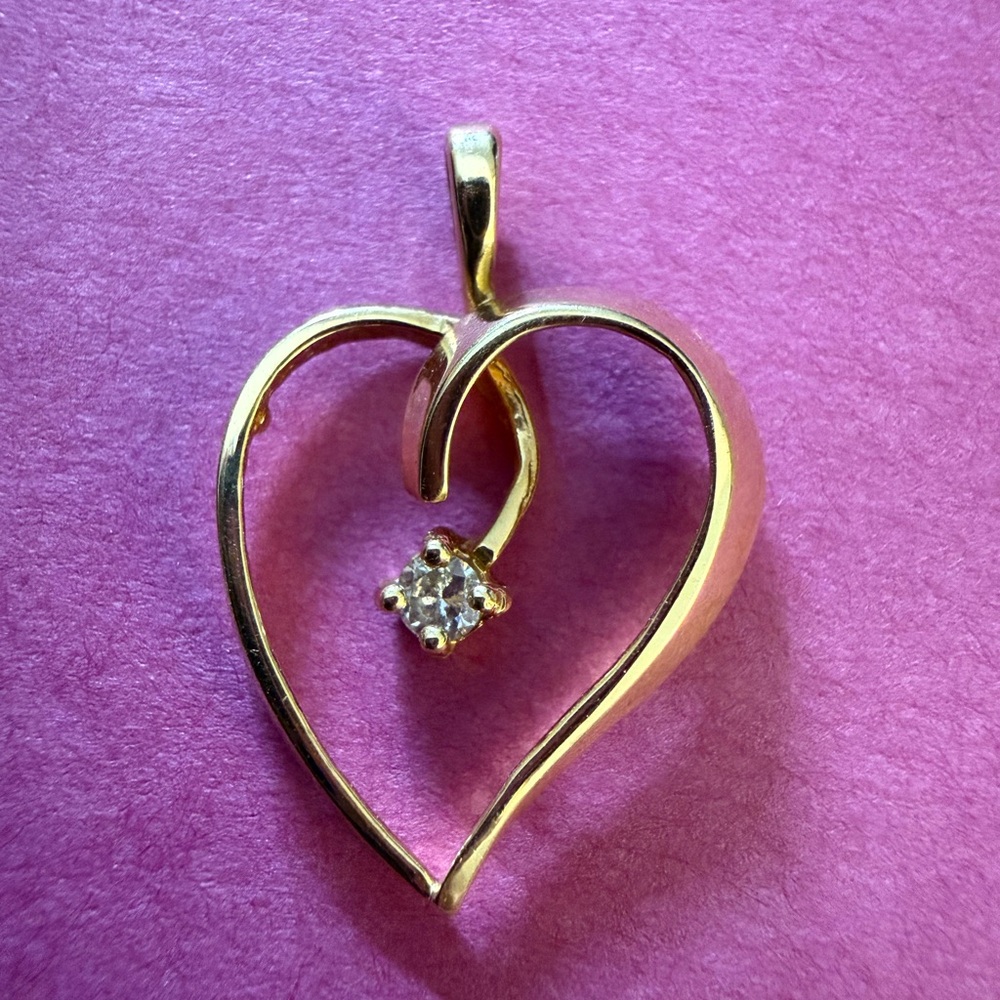 Vintage 14k Gold Heart Pendant